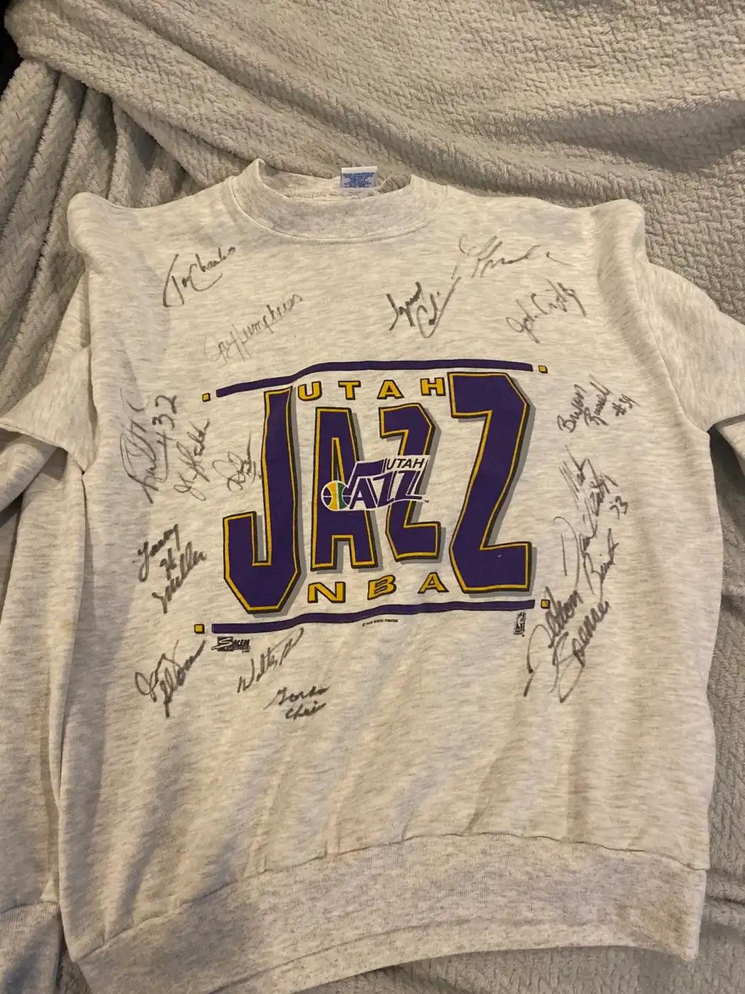 Signed Utah Jazz Crewneck T-Shirt, Sweatshirt, And Pullover Hoodie Reprinted