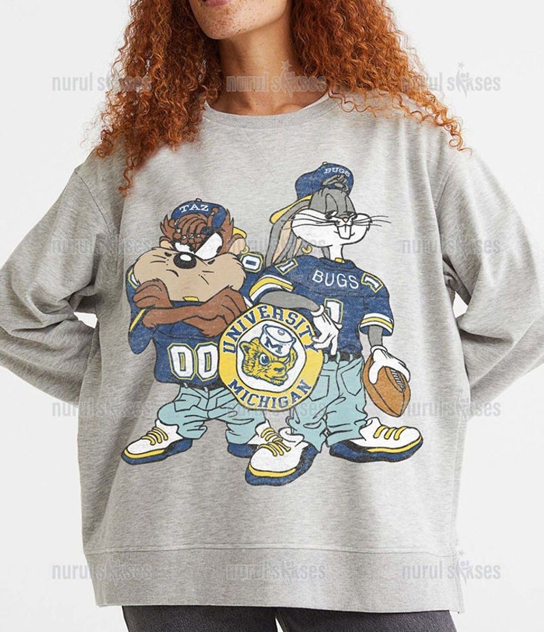Stay Warm And Stylish With A Vintage College Sweatshirt College, Vintage, Sweatshirt