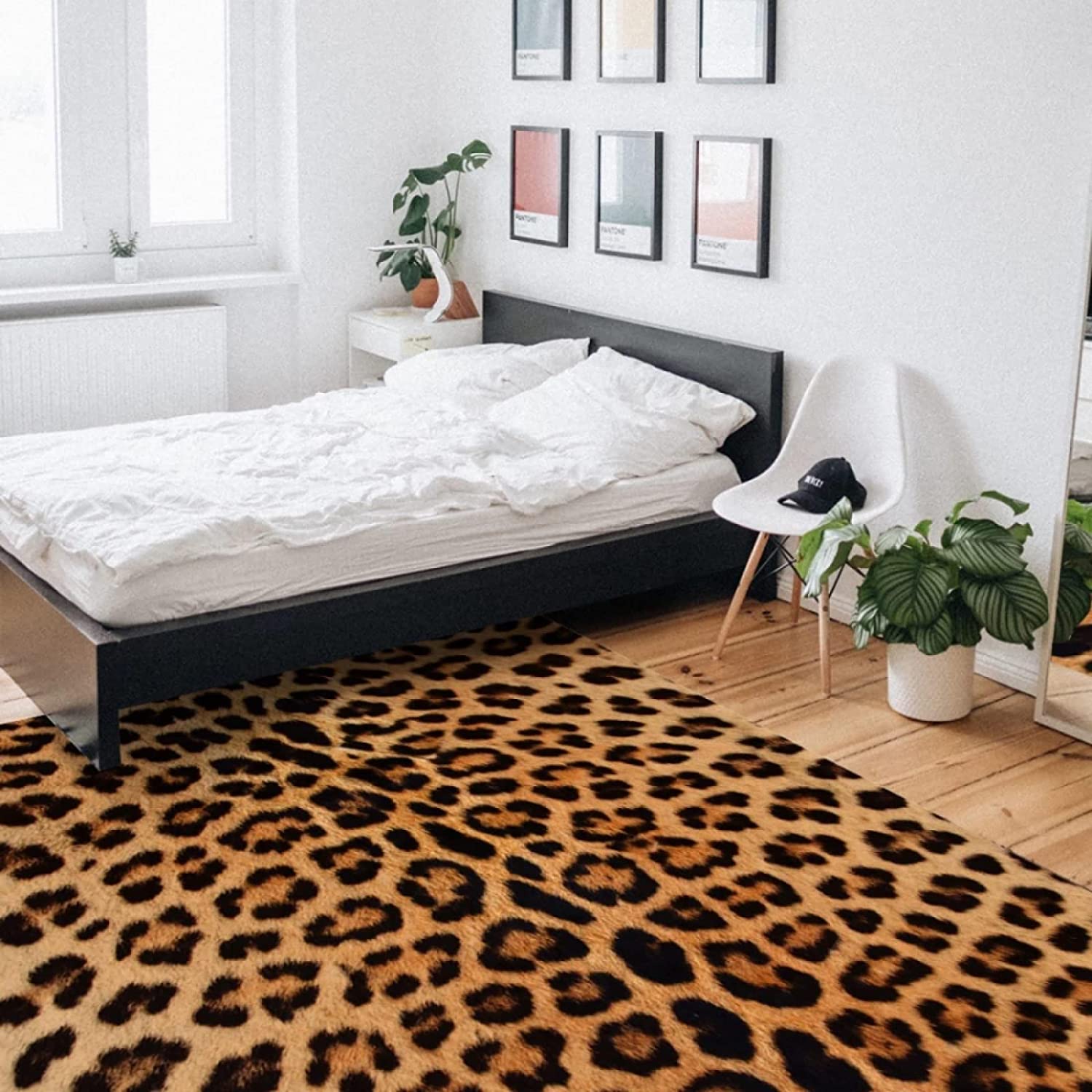 Stylish Leopard Print Non-Slip Area Rug for Living Room and Bedroom Decor with Animal-inspired Touch