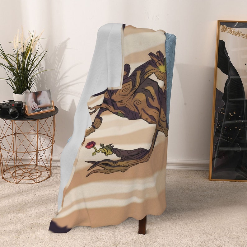 Super Soft Velveteen Disney Plush Blanket for Ultimate Comfort - Image 4
