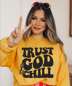 Trust God And Chill Christian God Quotes T-Shirt, Jesus Wavy Text Shirt