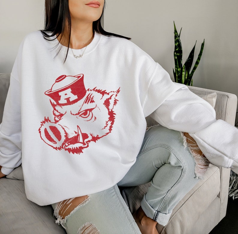 Unisex Arkansas Razorbacks Graphic Sweatshirt Retro Arkansas Logo Arkansas Sweater