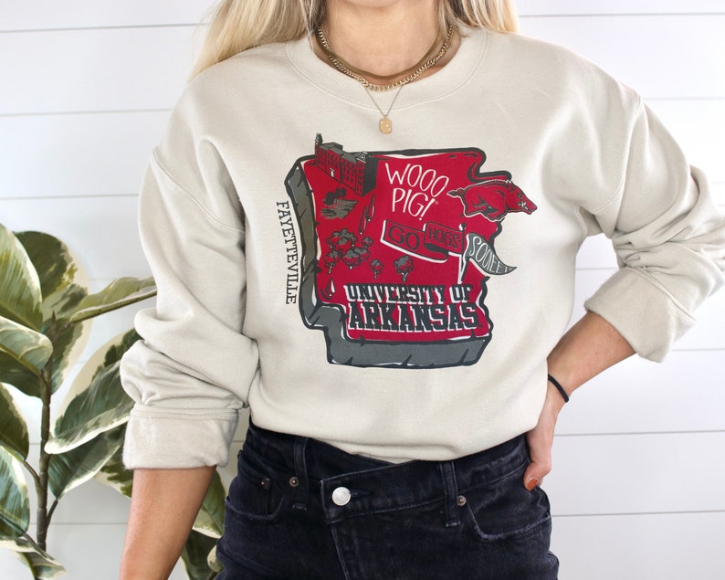 University Of Arkansas Sweatshirt, Throwback Arkansas Crewneck, Shirt, Hoodie - Image 2