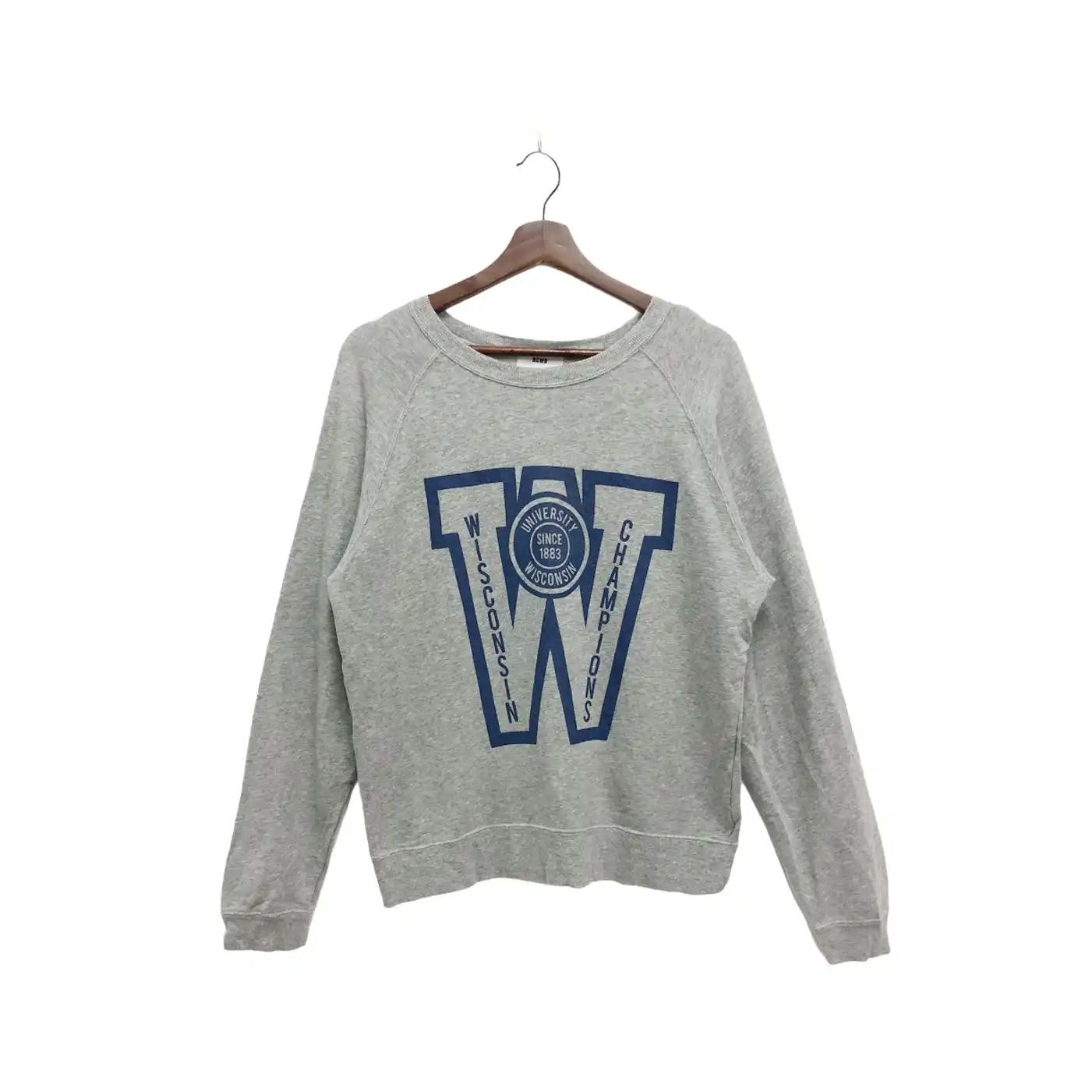 University Of Wisconsin T-Shirt Sweatshirt Hoodie Crewneck Pullover American Football Gifts Lover