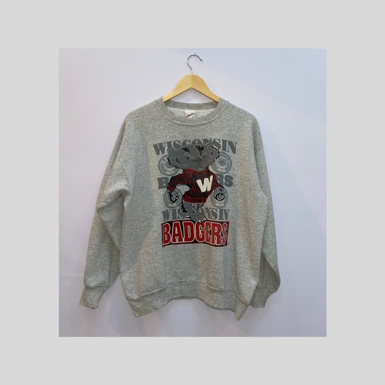 University of Wisconsin Badgers Sweatshirt - Vintage Style - Football Fan Gear