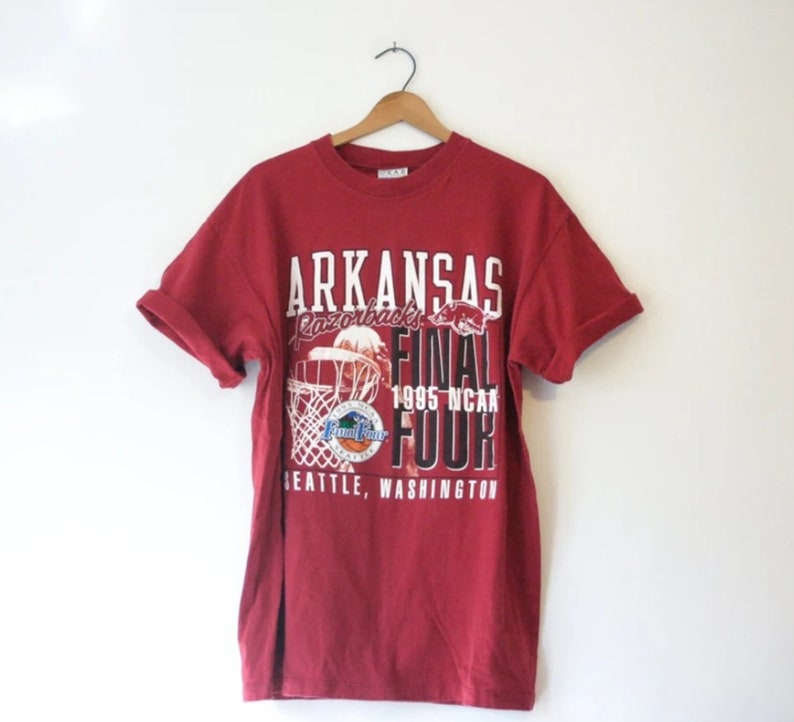Vintage 1995 Arkansas Razorbacks Final Four T-Shirt Sweatshirt Hoodie