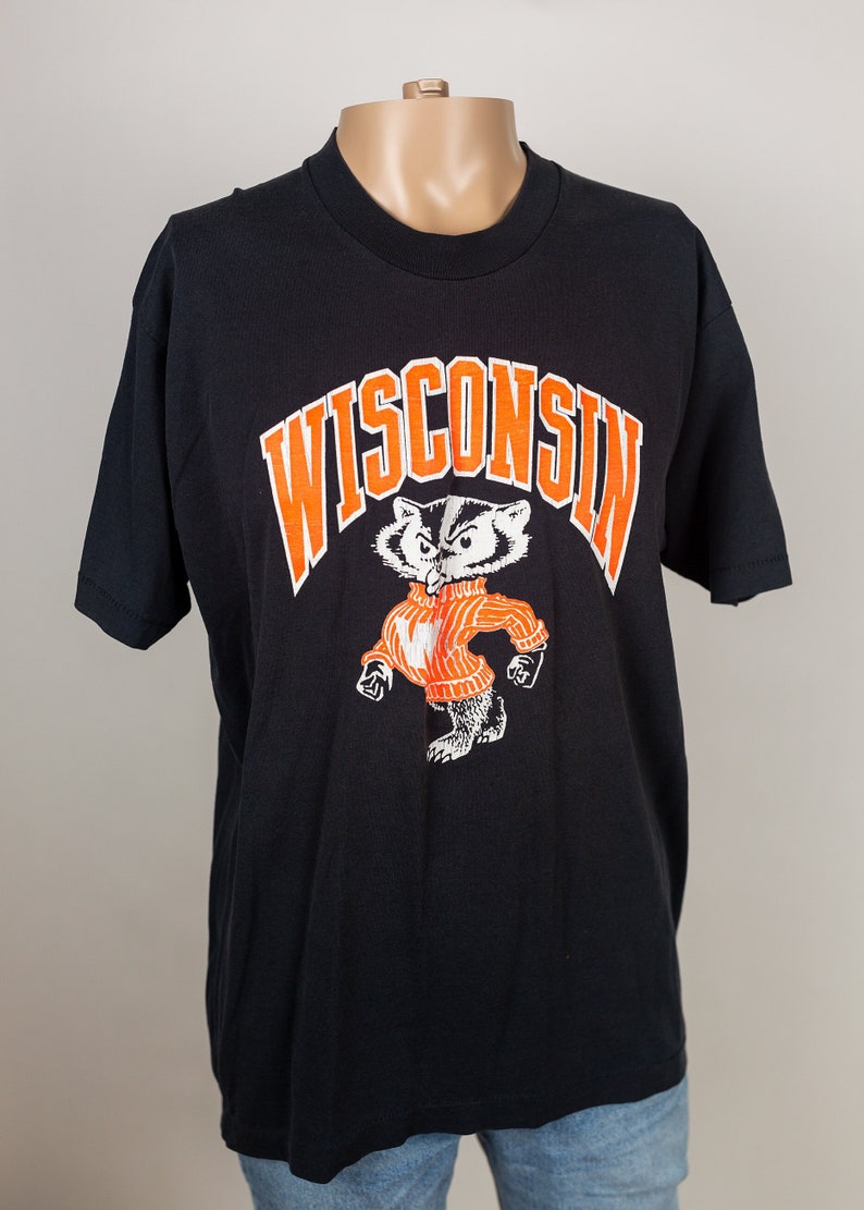 Vintage 80s University of Wisconsin Badgers Bucky Badger Single Stitch Screen Stars Shirt - College American Shirt