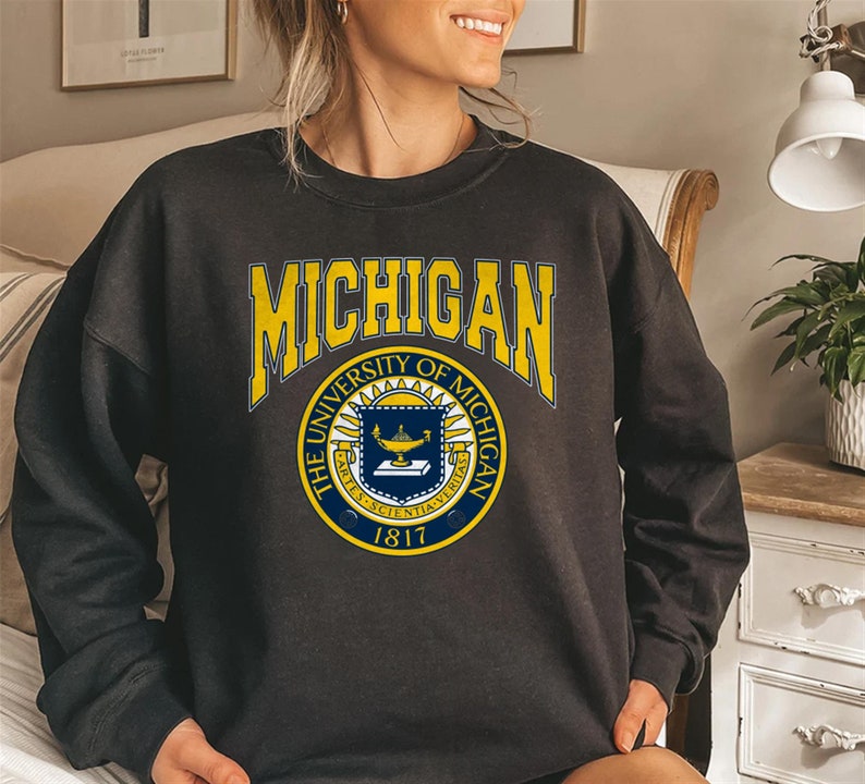 Vintage 90S Michigan Wolverines Sweatshirt Or Hoodie Shirt, Retro U Of M Apparel Gift - Image 2