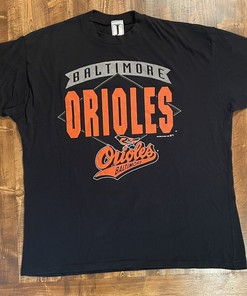 Vintage Baltimore Orioles T-Shirt 1992, Rare Find For Fans