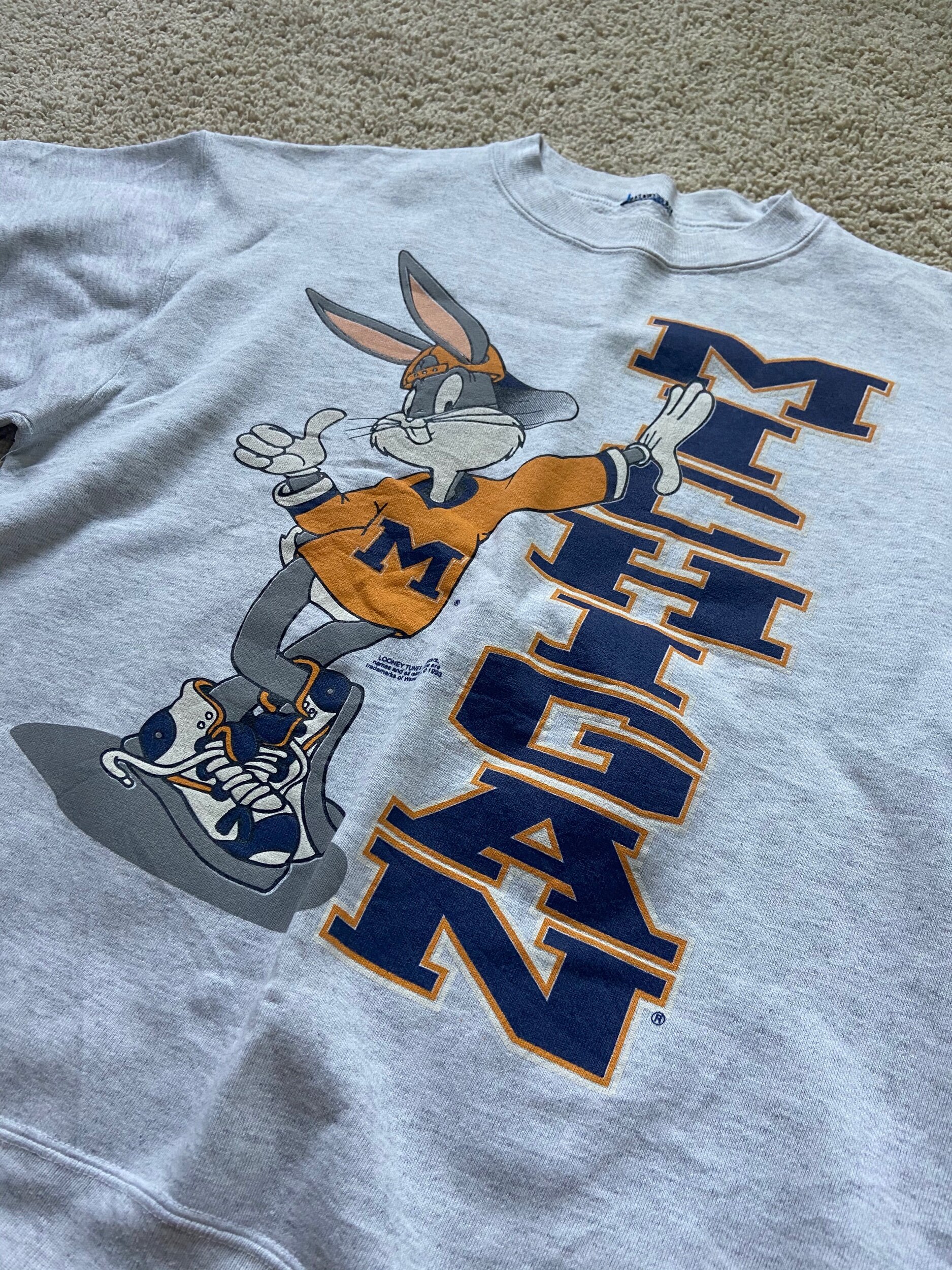 Vintage Looney Tunes Bugs Bunny University Of Michigan Crewneck Sweatshirt - Image 3