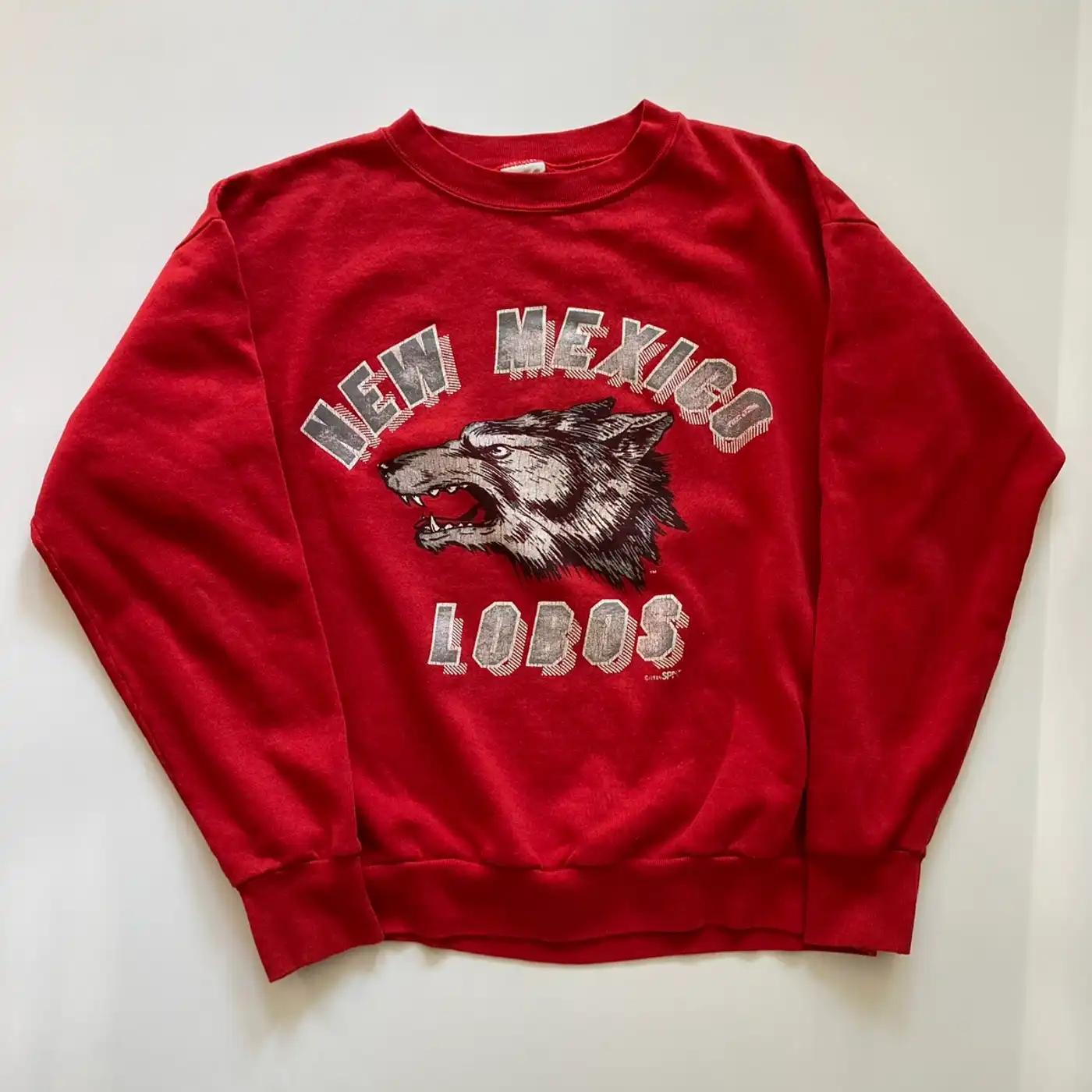 Vintage Style 1984 New Mexico Lobos T-Shirt Sweatshirt American Football Sweatshirt Sports Gifts