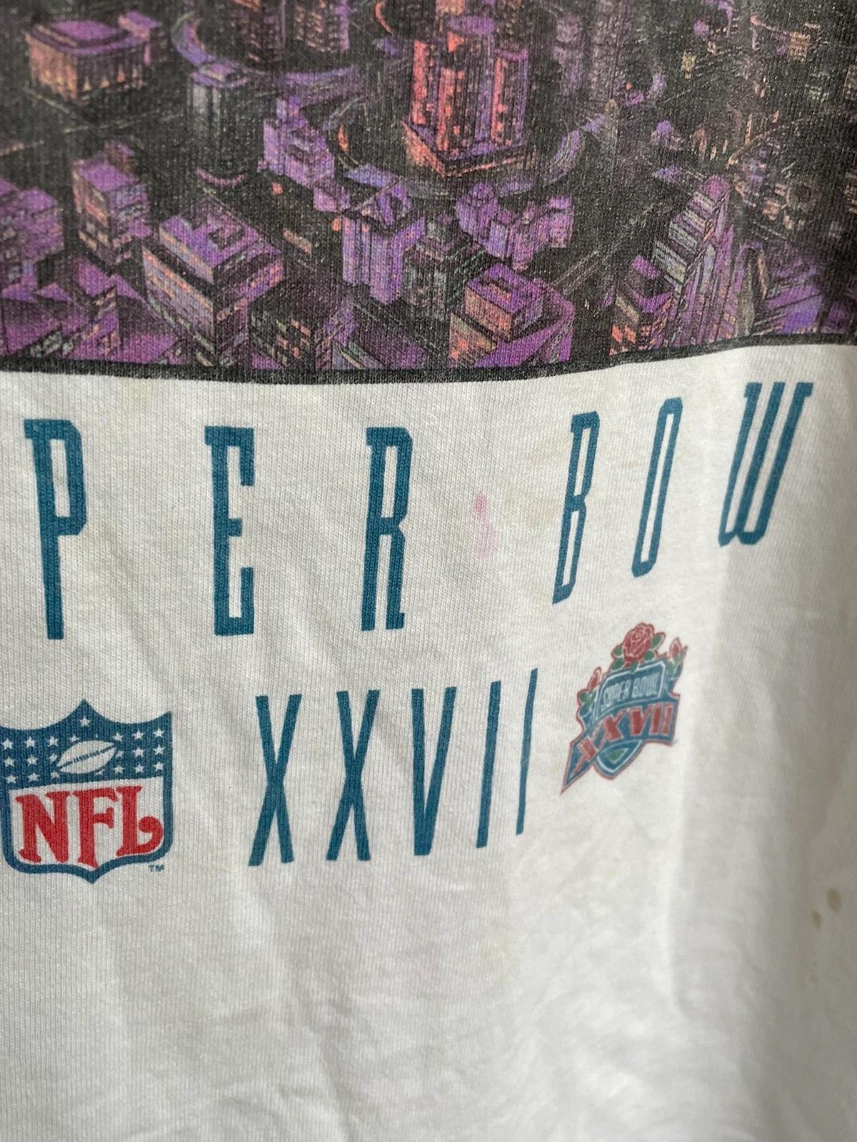 Vintage Style 1993 Super Bowl NFL Sweatshirt T-shirt Ideal Gift for NFL Fans - Image 3