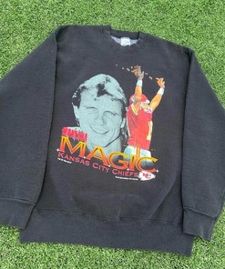 Vintage Style 1994 Joe Montana Chiefs Sweatshirt T-shirt Ideal Gift for NFL Fans