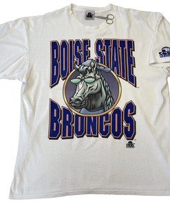 Vintage Style 1996 Boise State Broncos NFL Sweatshirt T-shirt Ideal Gift for NFL Fans