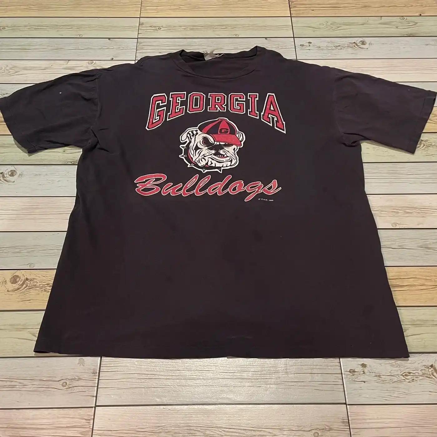 Vintage Style 80’S Georgia Bulldogs Ncaa Football Sport T-Shirt Sweatshirt Hoodie American Football Gifts Lover