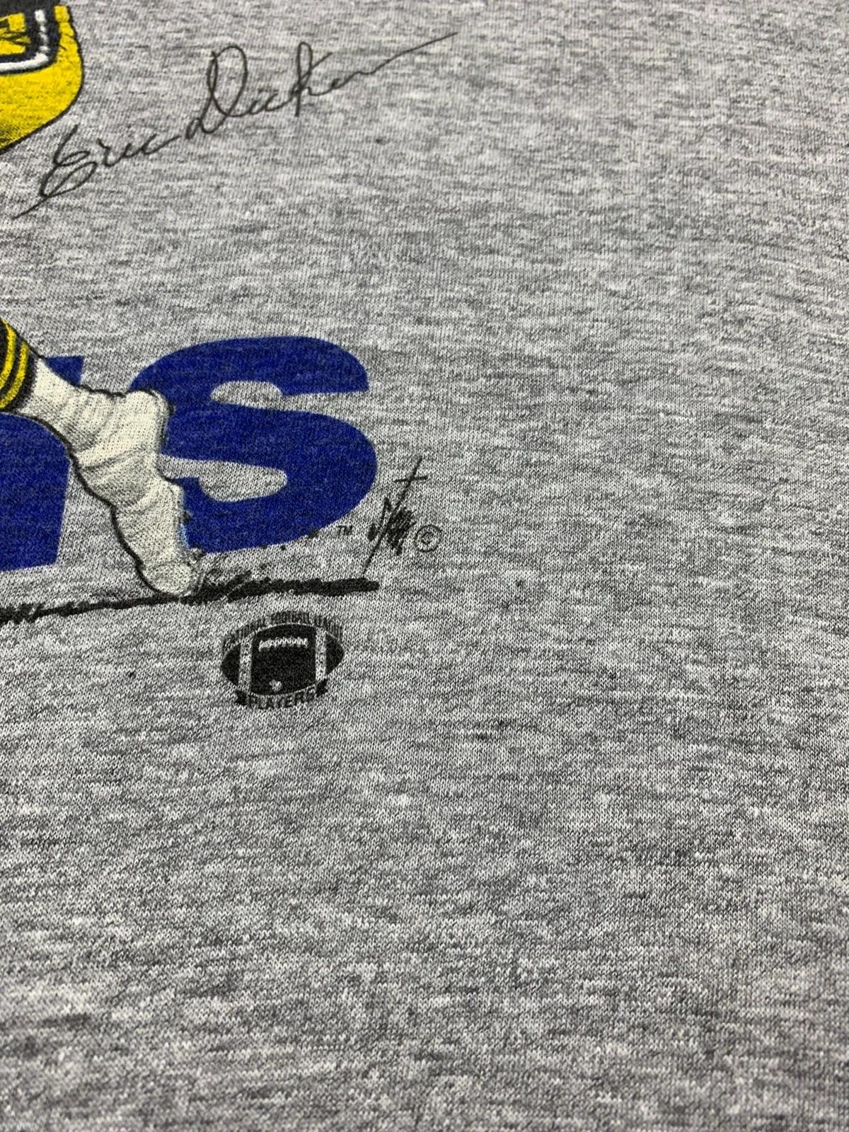 Vintage Style 80s Eric Dickerson St. Louis Rams Caricature Sweatshirt T-shirt Ideal Gift for NFL Fans - Image 3