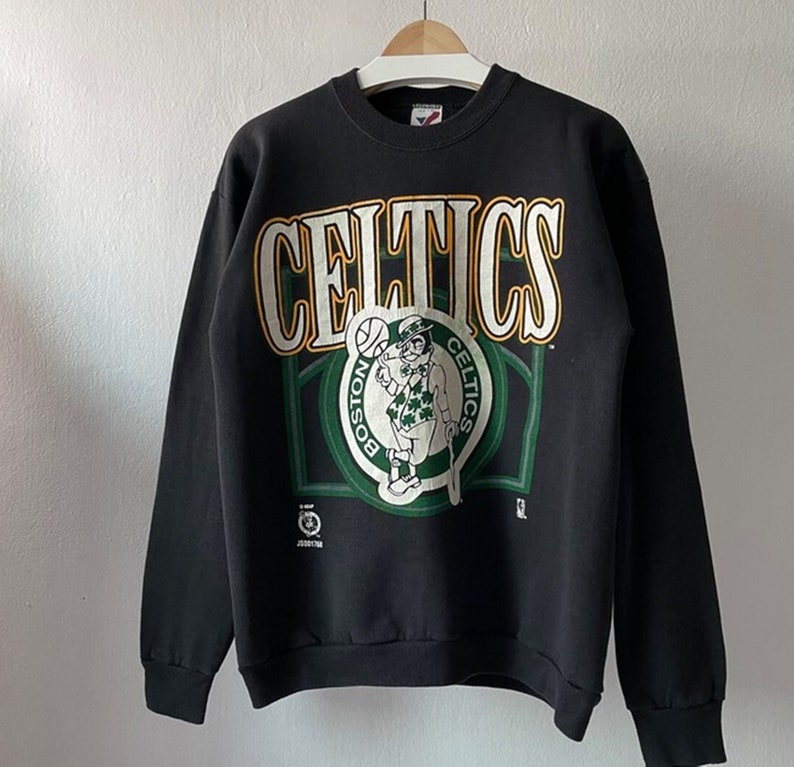Vintage Style 90S Boston Celtics Basketball Crewneck Sweatshirt, Boston Celtics Shirt, Boston Celtics Hoodie - Image 2
