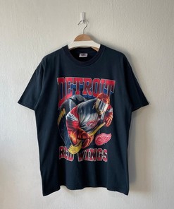 Vintage Style 90S Detroit Red Wings Crewneck T-Shirt Stylish Red Wings Shirt And Hoodie, Ideal Gift For Fans