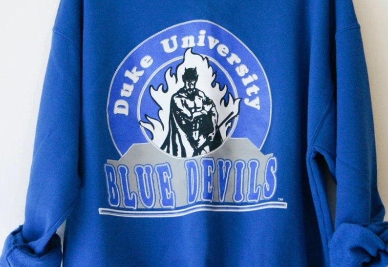 Vintage Style 90S Duke University Blue Devils Sweatshirt Unique Gift Idea For Him Or Her - Image 2