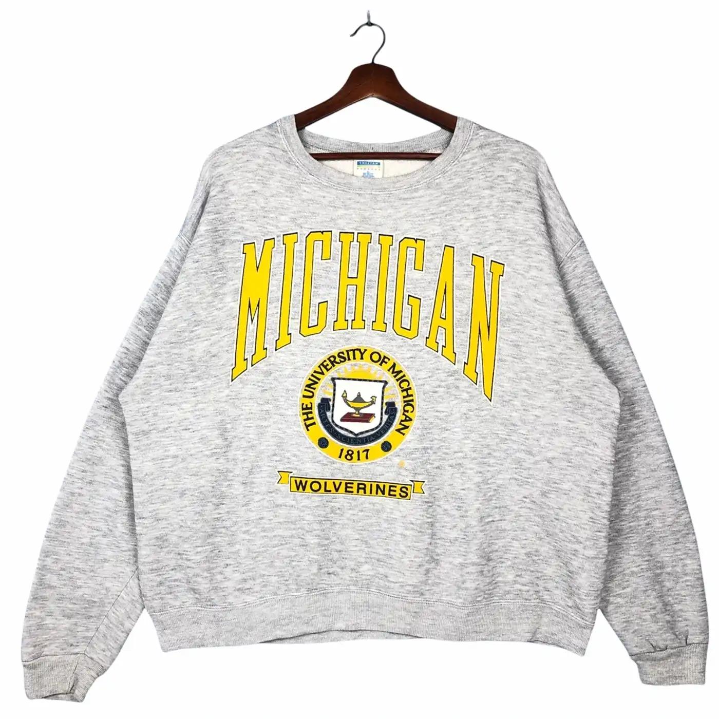 Vintage Style 90S Michigan Wolverines University T-Shirt Sweatshirt Hoodie American Football Gifts Lover