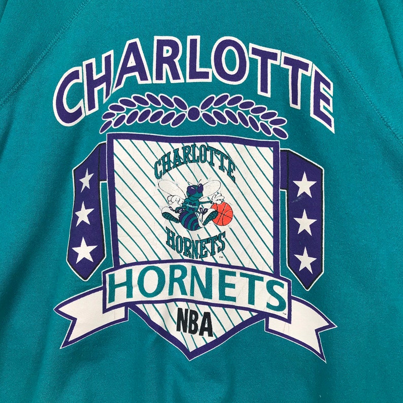 Vintage Style 90’S Nba Charlotte Hornets Crewneck Sweatshirt, Nba Charlotte Hornets Sweater Pullover - Image 2