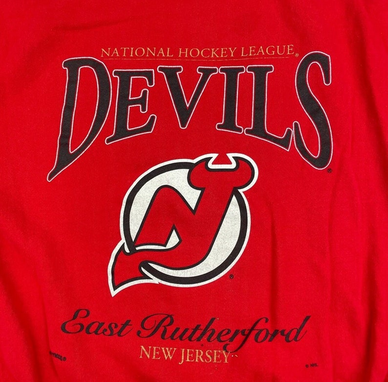 Vintage Style 90S New Jersey Devils Crewneck Sweatshirt Gift For Her/Him - Image 2