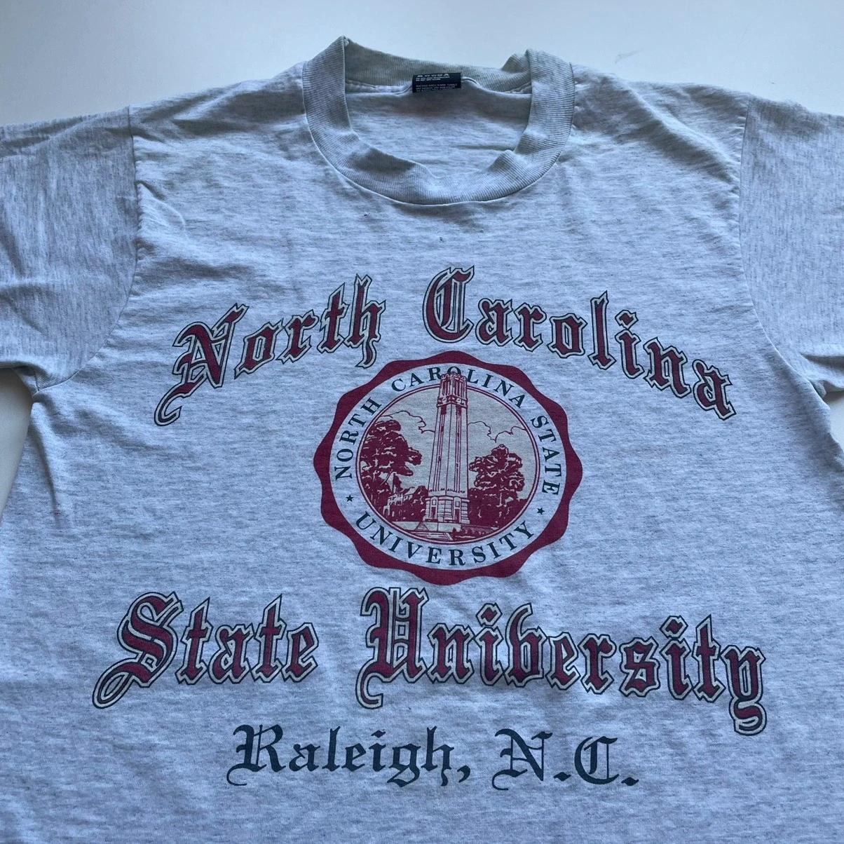 Vintage Style 90S North Carolina State University Graphic T-Shirt Sweatshirt Hoodie Gifts Sports Lover - Image 2