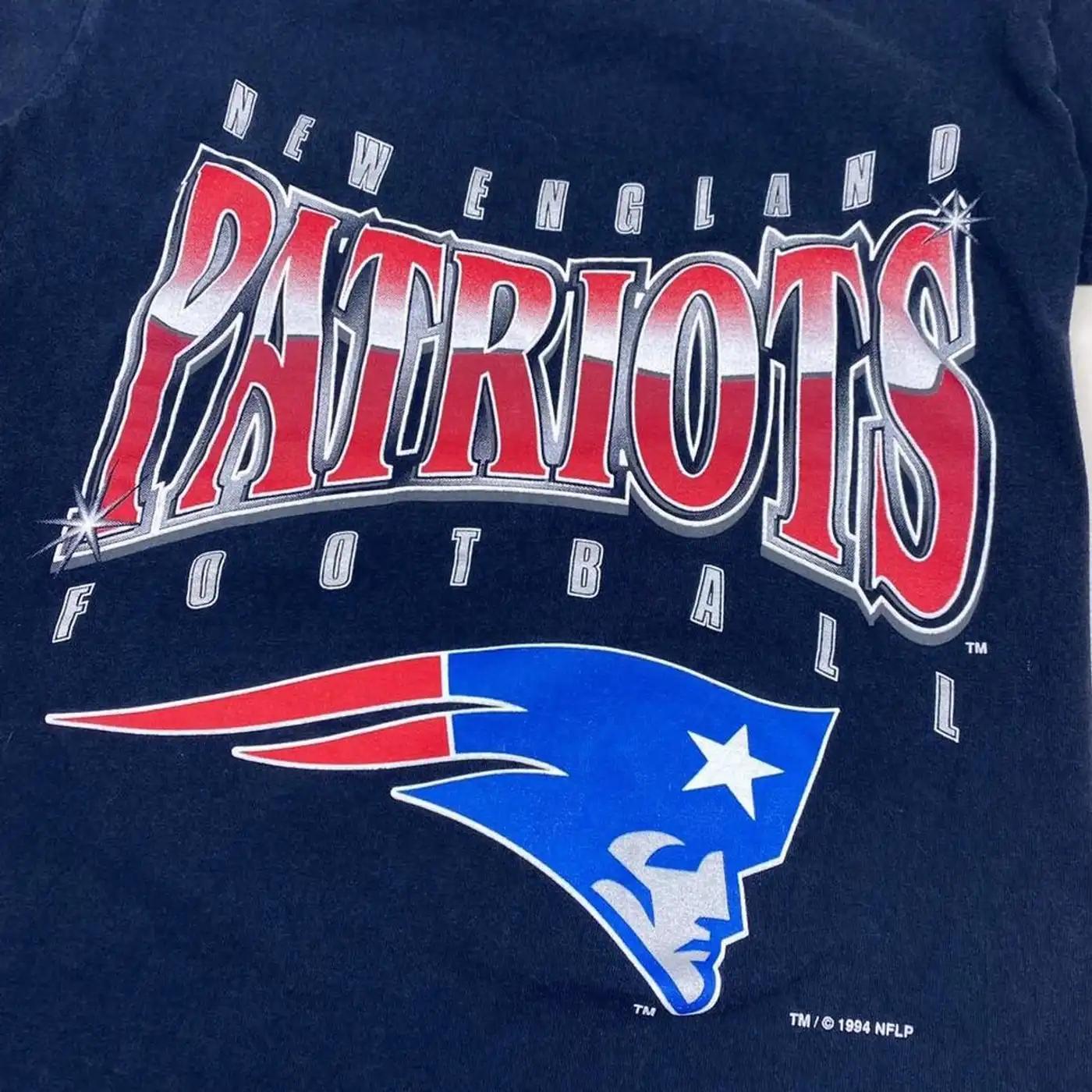 Vintage Style 90S Patriots Graphic T-Shirt, Hoodie, Sweatshirt Gift For Nfl Fans - Image 2