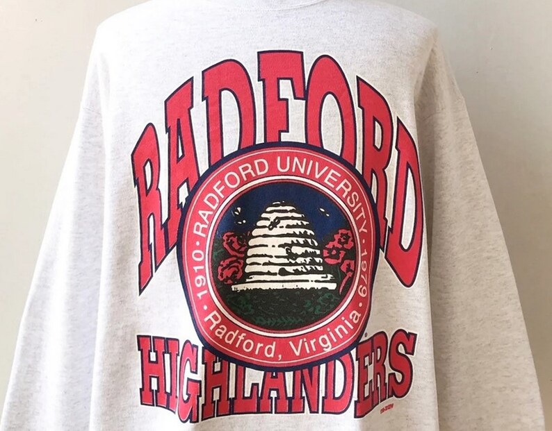 Vintage Style 90S Radford University Highlanders Athletics Sweatshirt, Radford Crewneck, Radford Sweater - Image 2