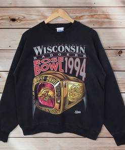 Vintage Style 90S Rose Bowl Wisconsin Badgers Mascot Crewneck Sweatshirt, Wisconsin Badgers Sweater Pullover