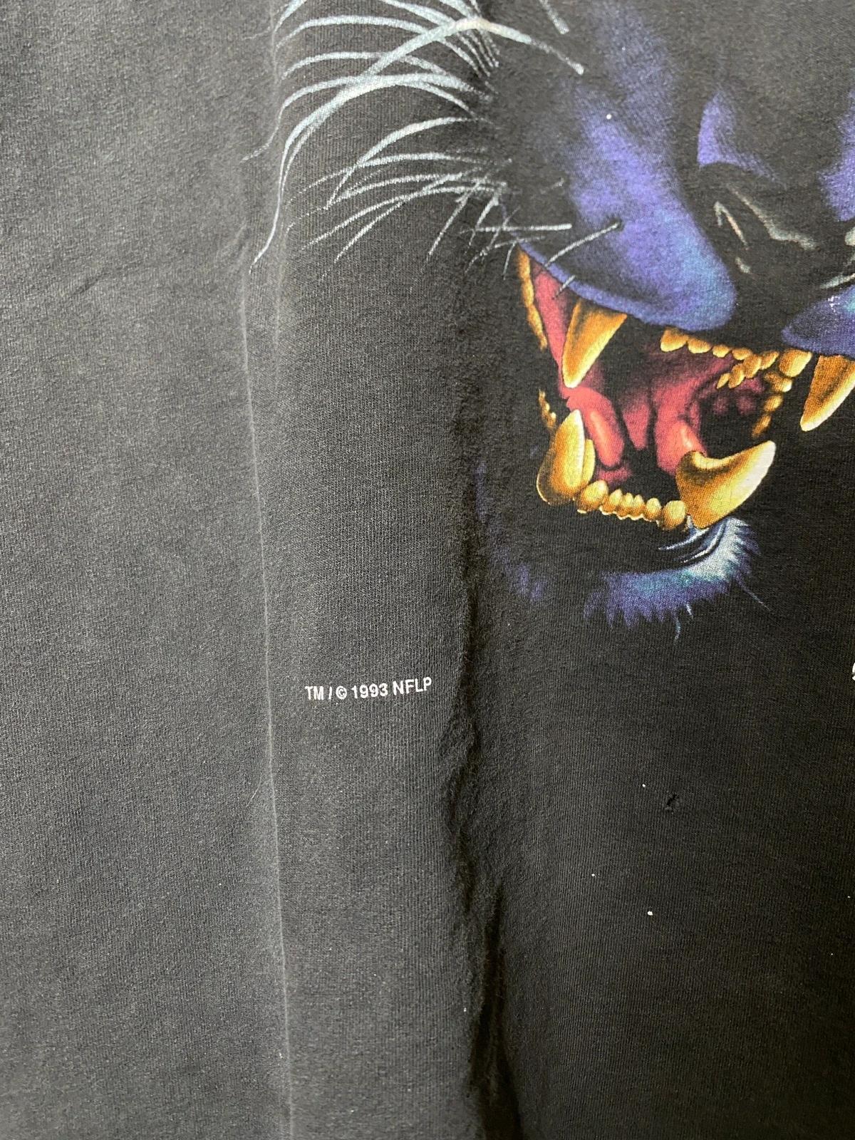 Vintage Style 90s Carolina Panthers Big Face Sweatshirt T-shirt Ideal Gift for NFL Fans - Image 3