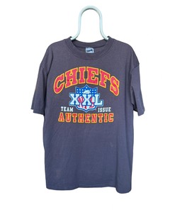 Vintage Style 90s Kansas Chiefs Single Stitch Sweatshirt T-shirt Ideal Gift for NFL Fans