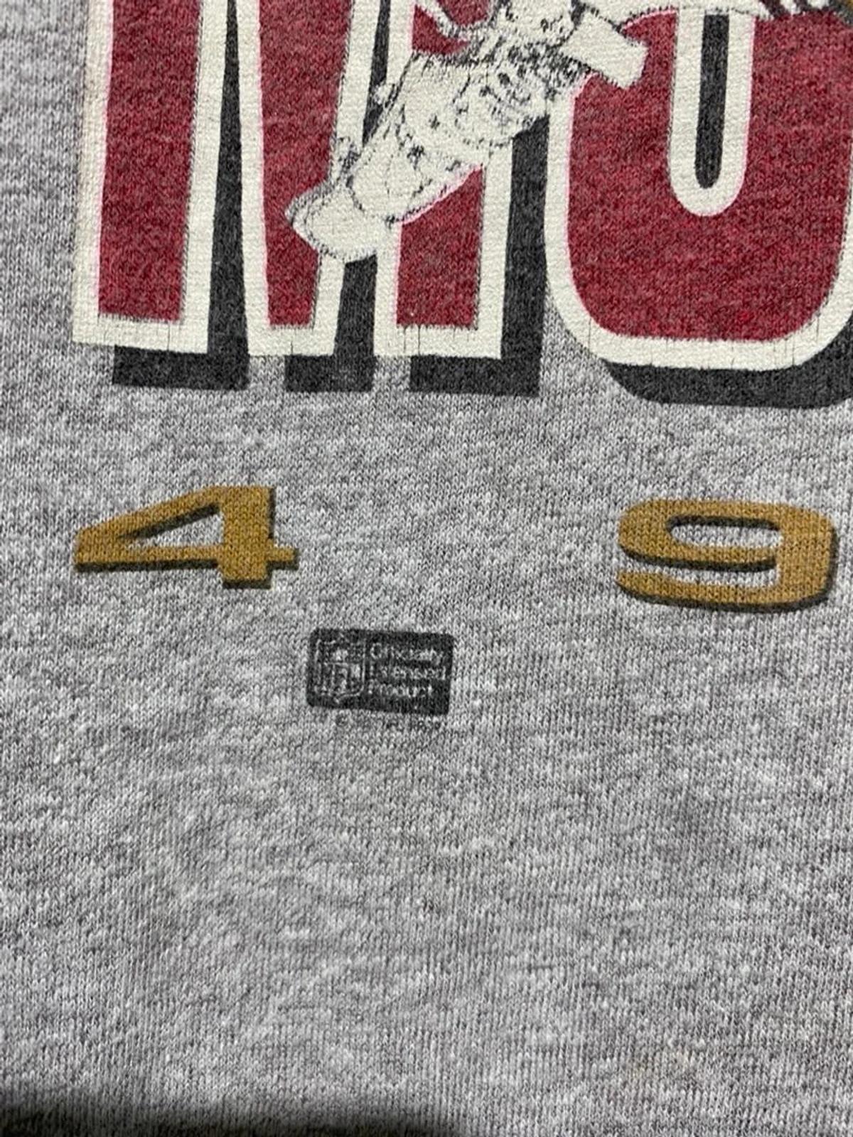 Vintage Style 90s NFL Joe Montana Sweatshirt T-shirt Ideal Gift for NFL Fans - Image 3