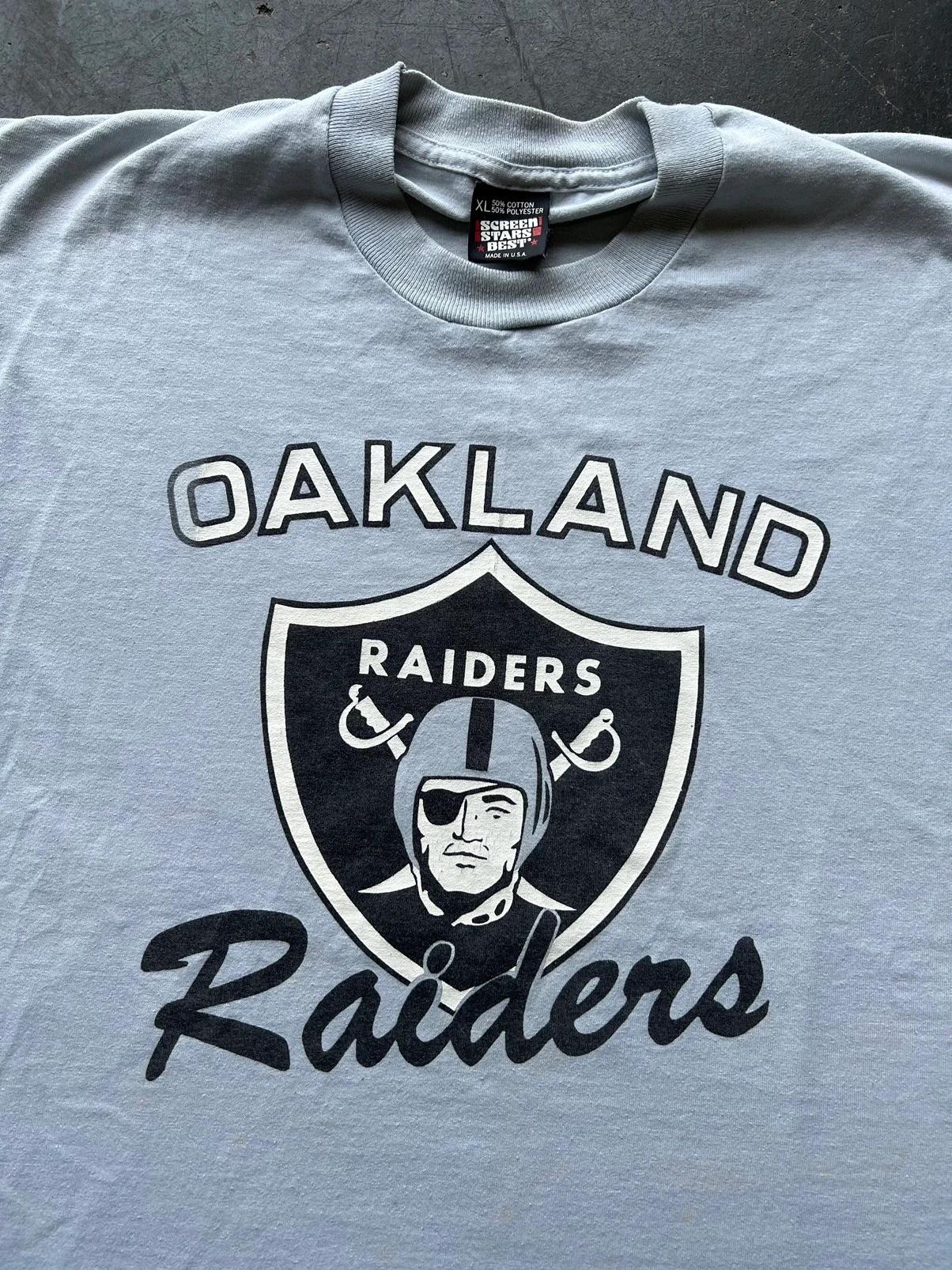 Vintage Style 90’s Oakland Raiders NFL Sweatshirt T-shirt Ideal Gift for NFL Fans - Image 2