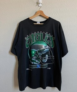 Vintage Style 90’s Philadelphia Eagles Sweatshirt T-shirt Ideal Gift for NFL Fans
