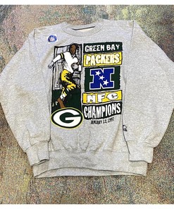 Vintage Style 90s Starter Green Bay Packers NFL Sweatshirt T-shirt Ideal Gift for NFL Fans