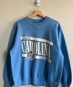 Vintage Style 90’s University North Carolina Sweatshirt T-shirt Ideal Gift for NFL Fans