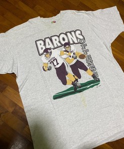 Vintage Style ‘96 Manheim Central Batons Offense Sweatshirt T-shirt Ideal Gift for NFL Fans
