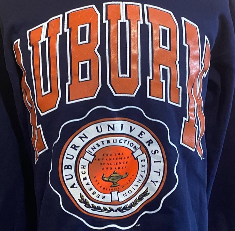 Vintage Style Auburn University Tigers Ncaa Sweatshirt, Vintage Style 90S Shirt Auburn Tigers Sweater - Image 2