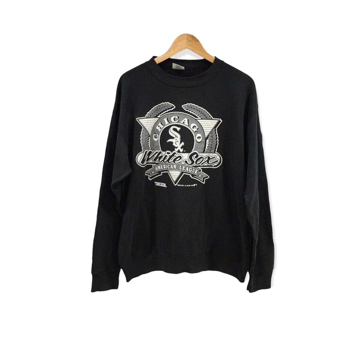 Vintage Style Chicago Sweatshirt T-shirt, NFL Football Teams Gifts For Fans