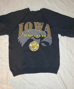 Vintage Style Iowa Hawkeye T-Shirt Sweatshirt American Football Sweatshirt Sports Gifts