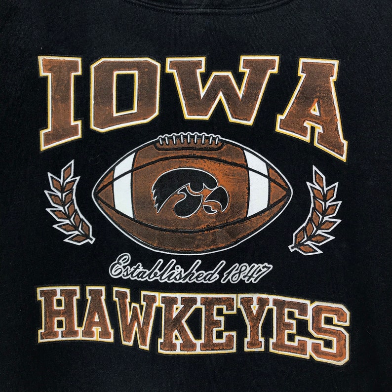 Vintage Style Iowa State University Hawkeyes Pullover Hoodie Printed Spell Out Logo Iowa Hawkeyes Sweater Pullover - Image 2