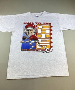 Vintage Style Joe Montana T-Shirt Gray Kansas City Chiefs Sweatshirt T-shirt Ideal Gift for NFL Fans