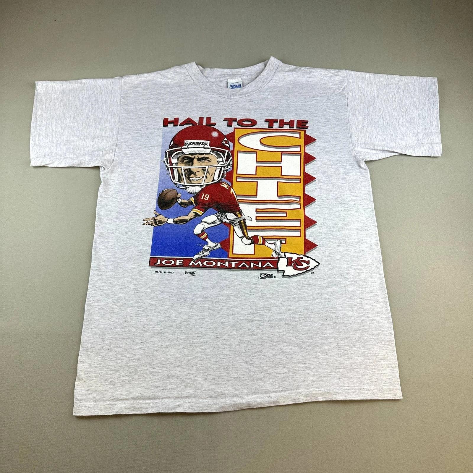 Vintage Style Joe Montana T-Shirt Gray Kansas City Chiefs Sweatshirt T-shirt Ideal Gift for NFL Fans