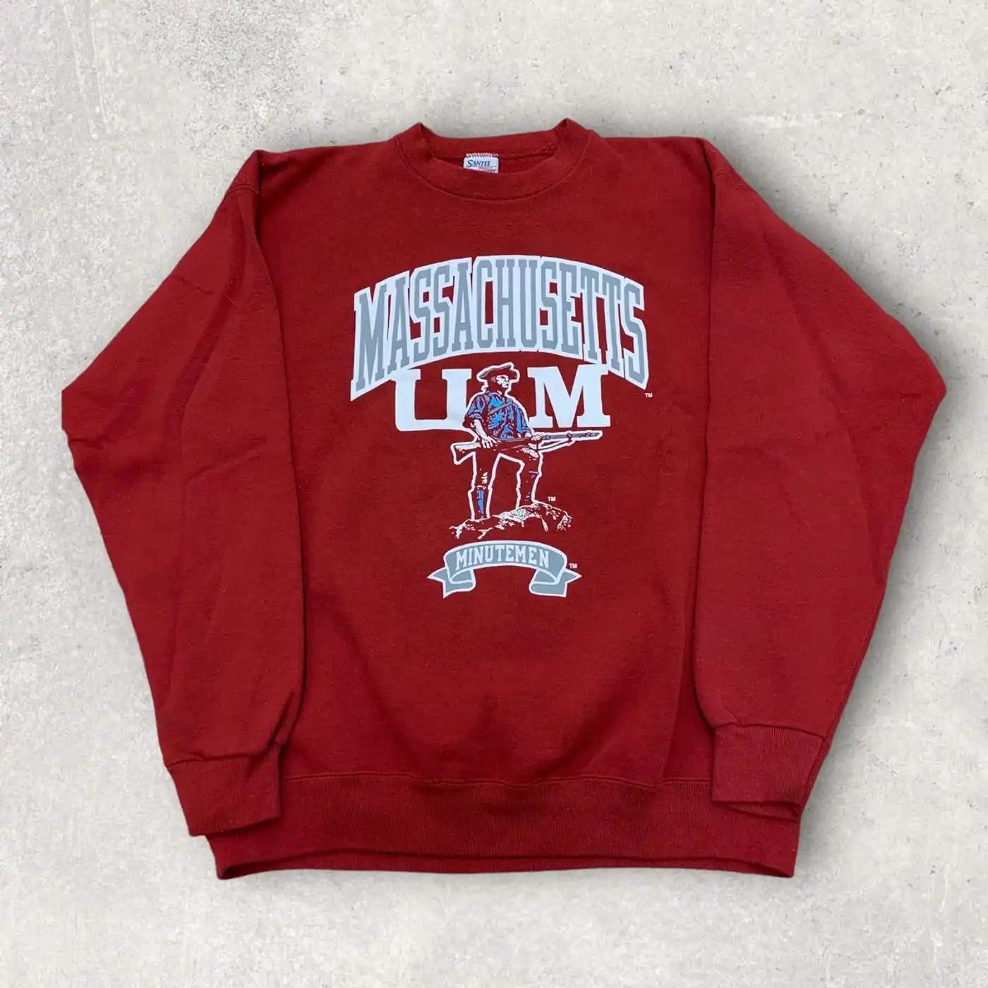 Vintage Style Massachusetts Minutemen T-Shirt Sweatshirt Hoodie American Football Gifts Lover