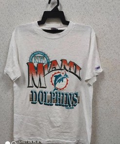 Vintage Style Miami Dolphins NFL Sweatshirt T-shirt Ideal Gift for NFL Fans