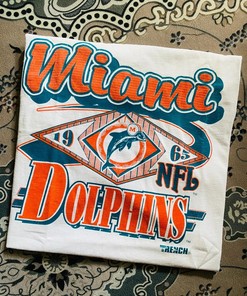 Vintage Style Miami Dolphins Sweatshirt T-shirt Ideal Gift for NFL Fans
