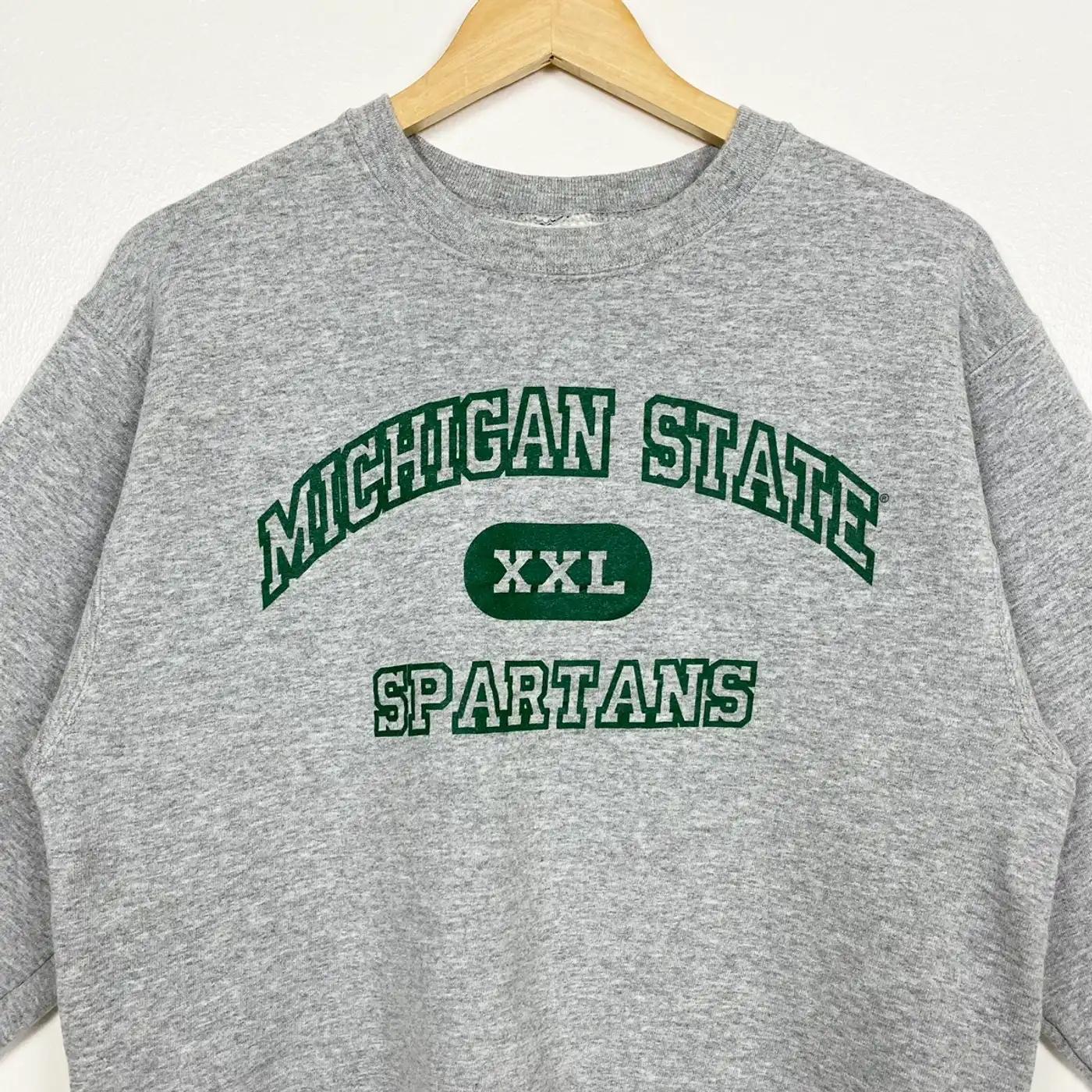 Vintage Style Michigan State University Spartans Sweatshirt Hoodie Football Game Day T-Shirt Lover - Image 2