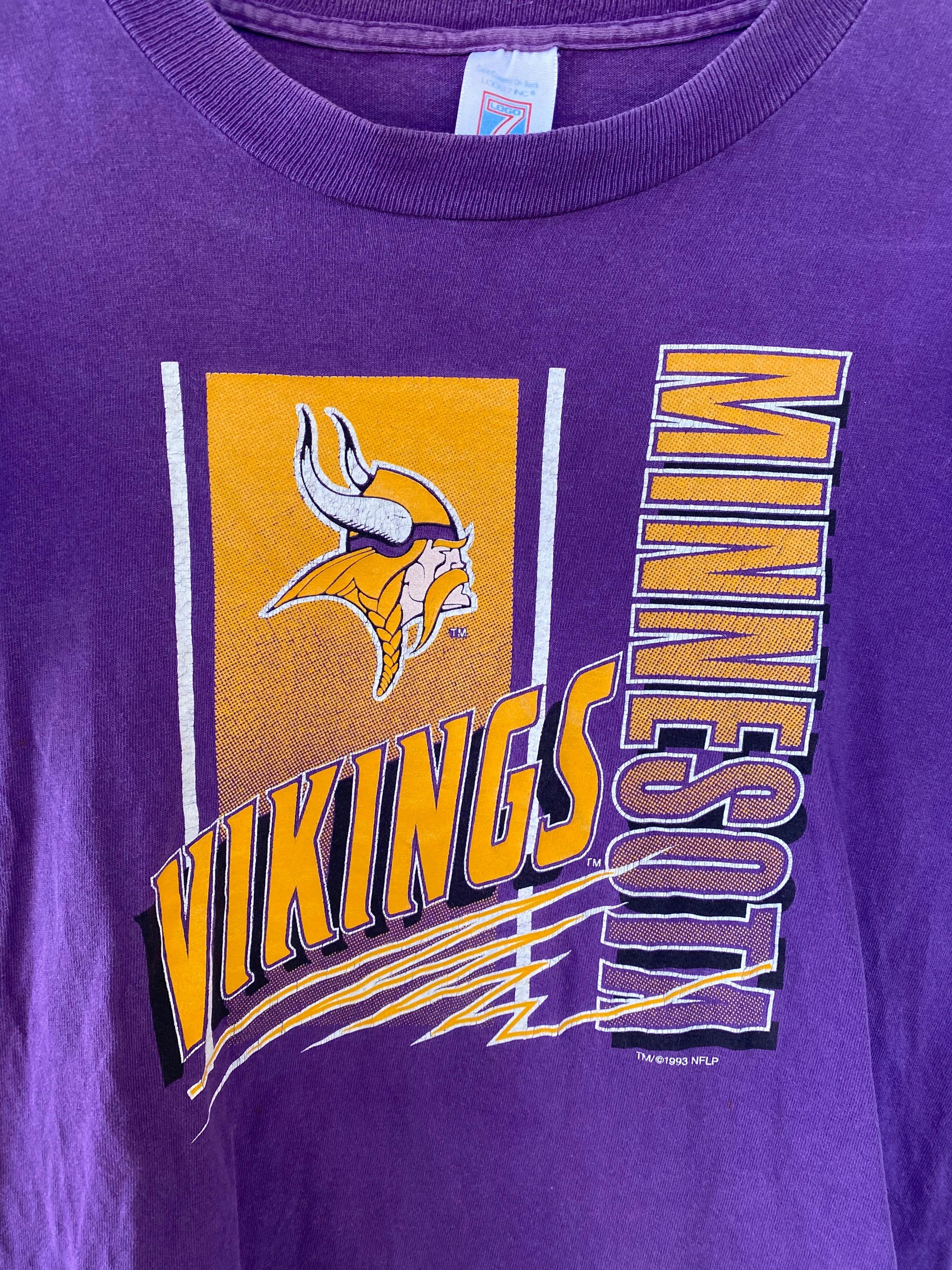 Vintage Style Minnesota Vikings Sweatshirt T-shirt, NFL Football Teams Gifts For Fans - Image 2