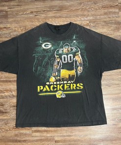Vintage Style NFL Green Bay Packers Football Caricature Sweatshirt T-shirt Ideal Gift for NFL Fans